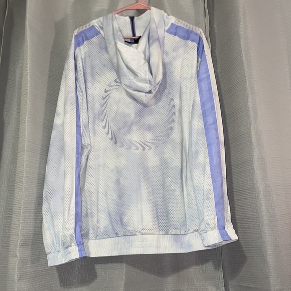 Nike Women's Sportswear Plus Size Icon Clash Tie-Dye Jacket - Picture 8 of 10